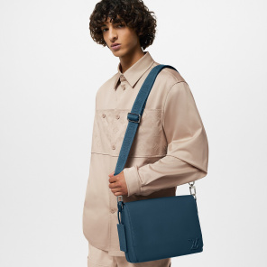 Louis Vuitton Takeoff Messenger Bag
